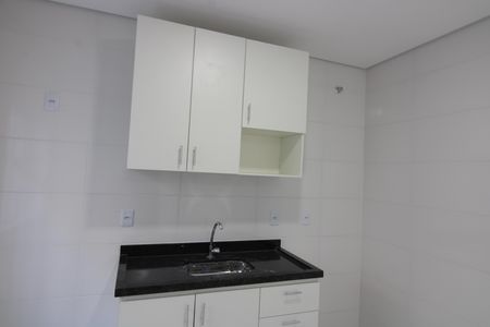 Cozinha de casa de condomínio para alugar com 2 quartos, 65m² em Vila Marieta, São Paulo
