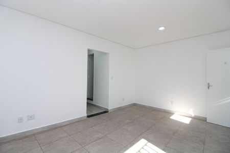 Casa de Condomínio para alugar com 2 quartos, 50m² em Vila Marieta, São Paulo