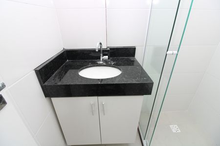 Casa de condomínio para alugar com 50m², 2 quartos e sem vagaBanheiro social