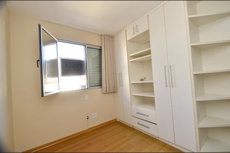 Quarto 1 de apartamento à venda com 3 quartos, 130m² em Esplanada, Belo Horizonte
