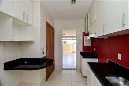 Apartamento à venda com 130m², 3 quartos e 2 vagas Apartamento à venda com 130m², 3 quartos e 2 vagasCozinha