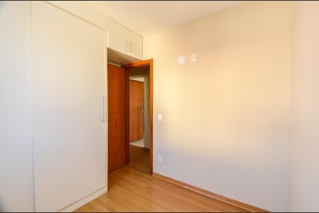 Apartamento à venda com 130m², 3 quartos e 2 vagas Apartamento à venda com 130m², 3 quartos e 2 vagasQuarto 2