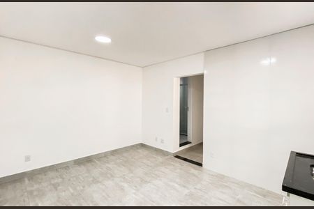 Casa de condomínio para alugar com 60m², 2 quartos e sem vaga Casa de condomínio para alugar com 60m², 2 quartos e sem vagaSala/cozinha