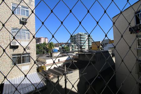 Vista da Sala de apartamento para alugar com 2 quartos, 50m² em Irajá, Rio de Janeiro