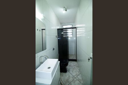 Banheiro de apartamento para alugar com 2 quartos, 50m² em Irajá, Rio de Janeiro