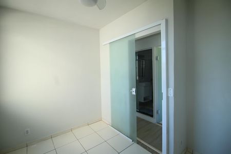 Quarto 1 de apartamento para alugar com 2 quartos, 50m² em Irajá, Rio de Janeiro