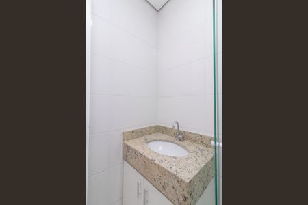 Casa de condomínio para alugar com 55m², 2 quartos e sem vaga Casa de condomínio para alugar com 55m², 2 quartos e sem vagaBanheiro
