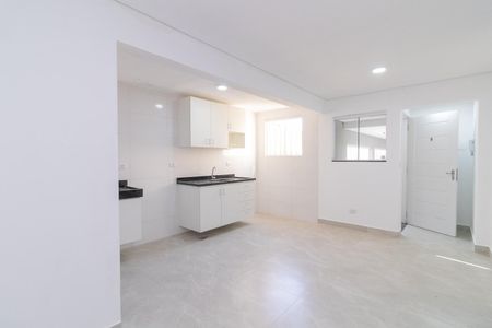 Casa de condomínio para alugar com 55m², 2 quartos e sem vaga Casa de condomínio para alugar com 55m², 2 quartos e sem vagaSala/Cozinha