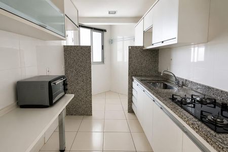 Cozinha de apartamento para alugar com 2 quartos, 68m² em Setor Bueno, Goiânia