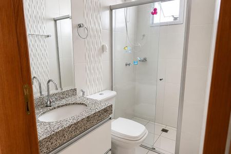Banheiro de apartamento para alugar com 2 quartos, 68m² em Setor Bueno, Goiânia