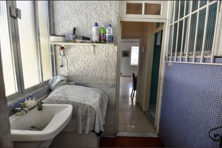 Apartamento para alugar com 65m², 2 quartos e sem vaga Apartamento para alugar com 65m², 2 quartos e sem vagaÁrea de Serviço