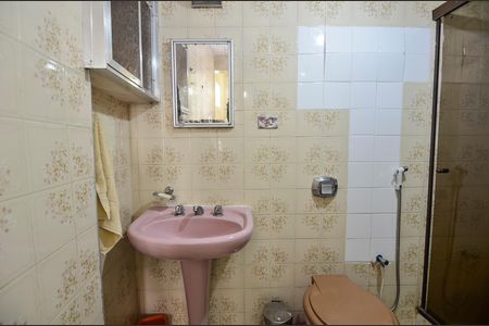 Apartamento para alugar com 65m², 2 quartos e sem vaga Apartamento para alugar com 65m², 2 quartos e sem vagaBanheiro