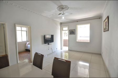 Apartamento para alugar com 65m², 2 quartos e sem vaga Apartamento para alugar com 65m², 2 quartos e sem vagaSala