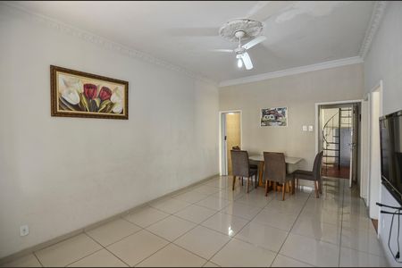 Apartamento para alugar com 65m², 2 quartos e sem vaga Apartamento para alugar com 65m², 2 quartos e sem vagaSala