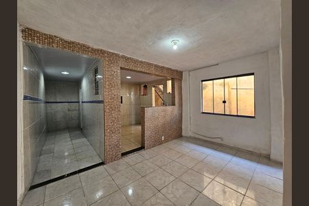 Casa para alugar com 67m², 2 quartos e sem vaga Casa para alugar com 67m², 2 quartos e sem vagaSala