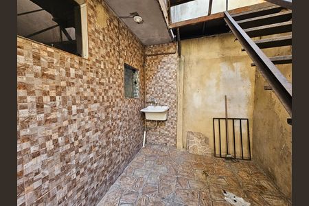Área de Serviço de casa para alugar com 2 quartos, 67m² em Cabuís, Nilópolis