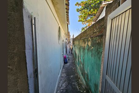 Acesso de casa para alugar com 2 quartos, 67m² em Cabuís, Nilópolis