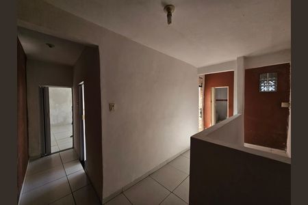 Casa para alugar com 67m², 2 quartos e sem vaga Casa para alugar com 67m², 2 quartos e sem vagaCorredor