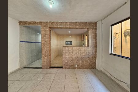 Sala de casa para alugar com 2 quartos, 67m² em Cabuís, Nilópolis