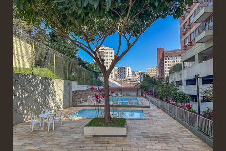 Apartamento para alugar com 71m², 2 quartos e 1 vaga