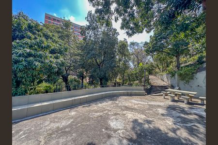Apartamento para alugar com 71m², 2 quartos e 1 vaga