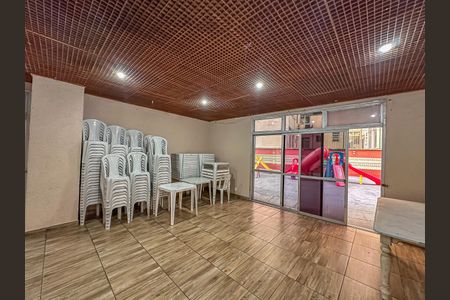 Apartamento para alugar com 71m², 2 quartos e 1 vaga