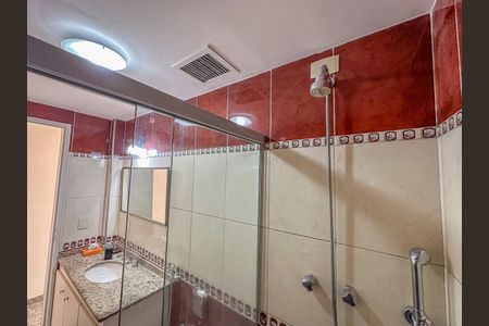 Apartamento para alugar com 71m², 2 quartos e 1 vaga