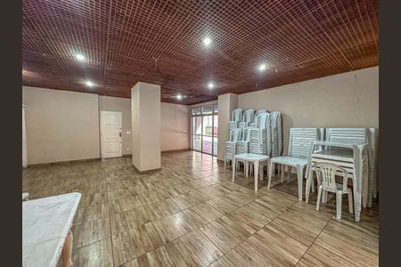 Apartamento para alugar com 71m², 2 quartos e 1 vaga