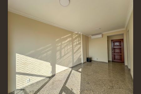 Apartamento para alugar com 71m², 2 quartos e 1 vaga