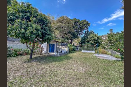Apartamento para alugar com 71m², 2 quartos e 1 vaga