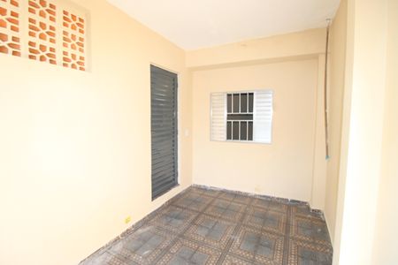 garagem de casa para alugar com 3 quartos, 64m² em Vila Marilena, São Paulo