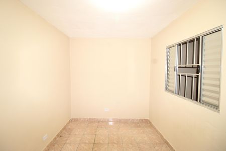 quarto 3 de casa para alugar com 3 quartos, 64m² em Vila Marilena, São Paulo