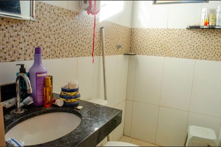 Casa à venda com 7 quartos, 400m² em Setor Leste Universitário, Goiânia
