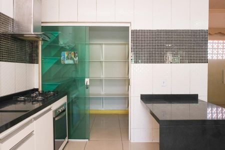 Casa para alugar com 94m², 1 quarto e sem vaga Casa para alugar com 94m², 1 quarto e sem vagaCozinha
