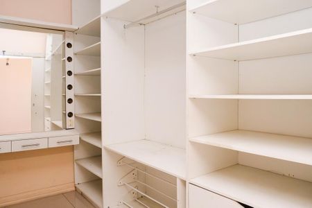 Closet de casa para alugar com 1 quarto, 94m² em Moquetá, Nova Iguaçu