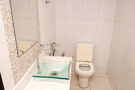 Casa para alugar com 94m², 1 quarto e sem vaga Casa para alugar com 94m², 1 quarto e sem vagaBanheiro