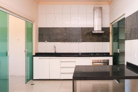 Casa para alugar com 94m², 1 quarto e sem vaga Casa para alugar com 94m², 1 quarto e sem vagaCozinha