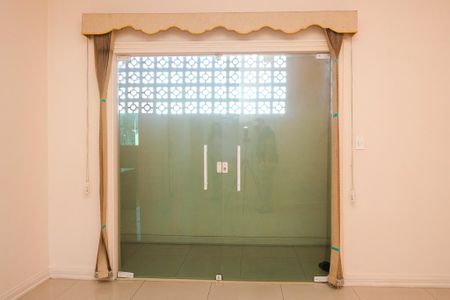 Sala de casa para alugar com 1 quarto, 94m² em Moquetá, Nova Iguaçu