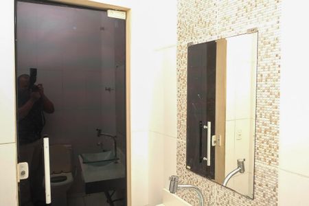 Banheiro de casa para alugar com 1 quarto, 94m² em Moquetá, Nova Iguaçu