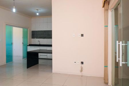 Sala de casa para alugar com 1 quarto, 94m² em Moquetá, Nova Iguaçu
