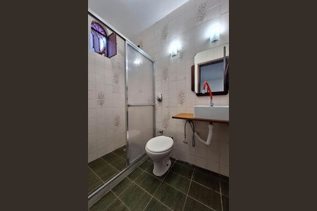Casa à venda com 311m², 5 quartos e 3 vagas Casa à venda com 311m², 5 quartos e 3 vagasBanheiro da Suíte 3