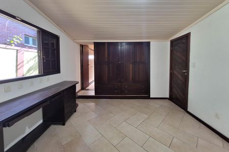 Casa à venda com 311m², 5 quartos e 3 vagas Casa à venda com 311m², 5 quartos e 3 vagasSuíte 1