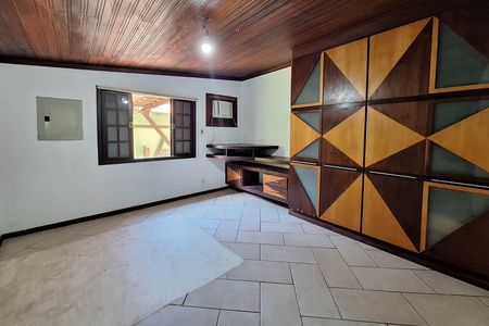 Casa à venda com 311m², 5 quartos e 3 vagas Casa à venda com 311m², 5 quartos e 3 vagasQuarto 1