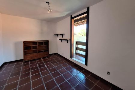 Casa à venda com 311m², 5 quartos e 3 vagas Casa à venda com 311m², 5 quartos e 3 vagasQuarto 2