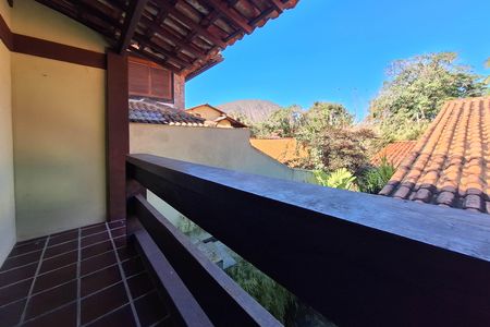 Casa à venda com 311m², 5 quartos e 3 vagas Casa à venda com 311m², 5 quartos e 3 vagasQuarto 2
