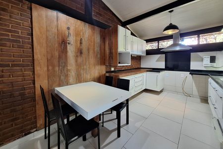Cozinha de casa à venda com 5 quartos, 311m² em Itacoatiara, Niterói