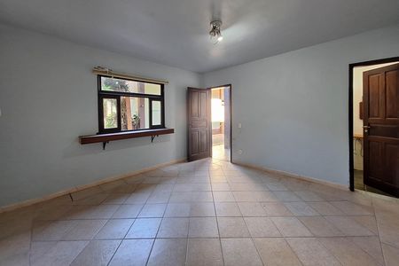 Casa à venda com 311m², 5 quartos e 3 vagas Casa à venda com 311m², 5 quartos e 3 vagasSuíte 3