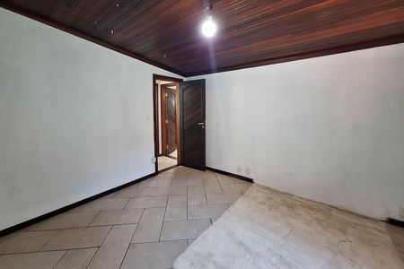 Casa à venda com 311m², 5 quartos e 3 vagas Casa à venda com 311m², 5 quartos e 3 vagasQuarto 1