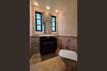 Casa à venda com 311m², 5 quartos e 3 vagas Casa à venda com 311m², 5 quartos e 3 vagasLavabo