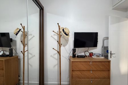 Quarto de apartamento para alugar com 1 quarto, 40m² em Embaré, Santos